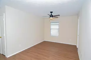 16915 Lighthouse View Dr, Friendswood, TX 77546 - Photo 24