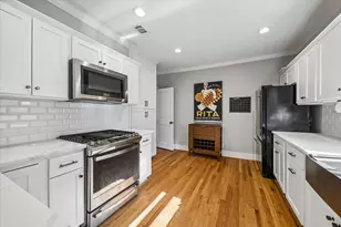 1016 Fugate St, Houston, TX 77009 - Photo 8