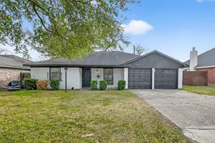 11107 Cedarview Ln, Houston, TX 77041 - Photo 2