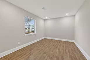 11107 Cedarview Ln, Houston, TX 77041 - Photo 12