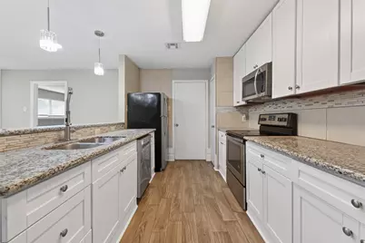 11107 Cedarview Lane, Houston, TX 77041 - Photo 14