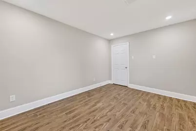 11107 Cedarview Lane, Houston, TX 77041 - Photo 10