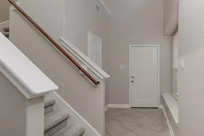 11 Scenic Brook Court, The Woodlands, TX 77382 - Photo 4