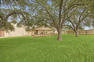 110 Wild Phlox Dr, Bellville, TX 77418 - Photo 20
