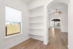 13105 Sapphire Lake Ln, Texas City, TX 77568 - Photo 6