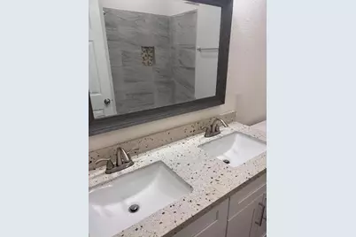 4810 Wilmington Street #A, Houston, TX 77033 - Photo 8