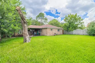 9418 Beverly Hill St, Houston, TX 77063 - Photo 24