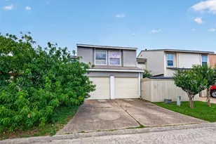 7709 Shadow Hill Ln, Houston, TX 77072 - Photo 2