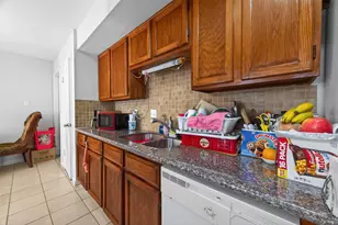 7709 Shadow Hill Ln, Houston, TX 77072 - Photo 12