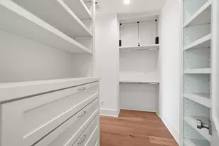 1023 E 23rd St, Houston, TX 77009 - Photo 28