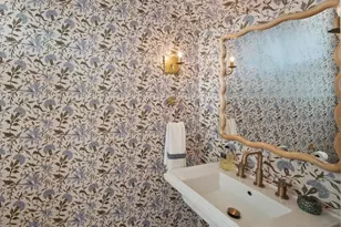 1023 E 23rd St, Houston, TX 77009 - Photo 6