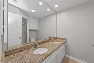 9919 Sagemill Dr, Houston, TX 77089 - Photo 36