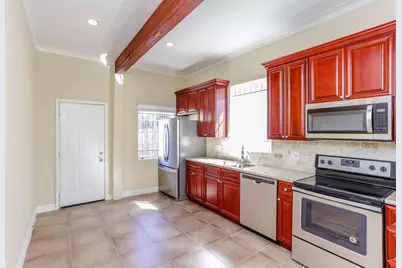 612 W Alabama Street, Houston, TX 77006 - Photo 2