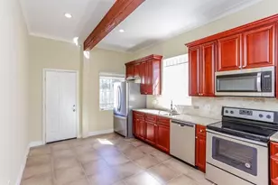 612 W Alabama St, Houston, TX 77006 - Photo 2