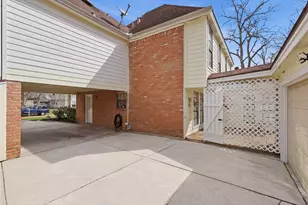 1627 N Hearthside Dr, Richmond, TX 77406 - Photo 40