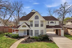 1627 N Hearthside Dr, Richmond, TX 77406 - Photo 2