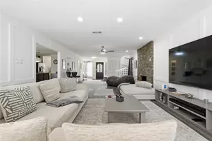 1627 N Hearthside Dr, Richmond, TX 77406 - Photo 10