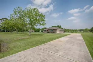 6105 Del Bello Blvd, Manvel, TX 77578 - Photo 4