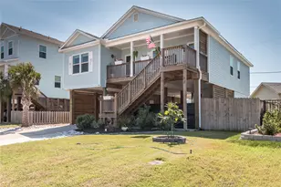 12839 E Conquistador Dr, Galveston, TX 77554 - Photo 2