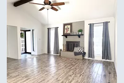 205 Montclaire Drive, West Columbia, TX 77486 - Photo 4