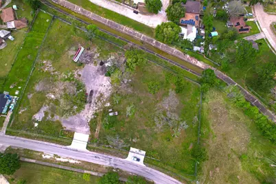 407 Victoria Street, Houston, TX 77022 - Photo 2