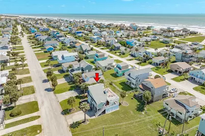 13827 Pirates Beach Boulevard, Galveston, TX 77554 - Photo 6
