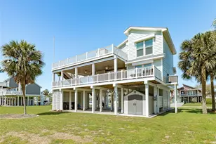 13827 Pirates Beach Blvd, Galveston, TX 77554 - Photo 10