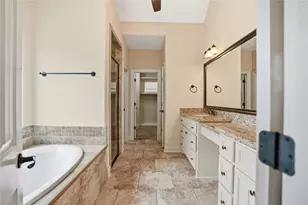 536 Stephen F Austin Dr, Conroe, TX 77302 - Photo 22