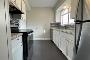 6701 Sands Point Dr, Houston, TX 77074 - Photo 6