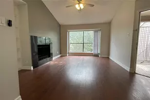 6701 Sands Point Dr, Houston, TX 77074 - Photo 2