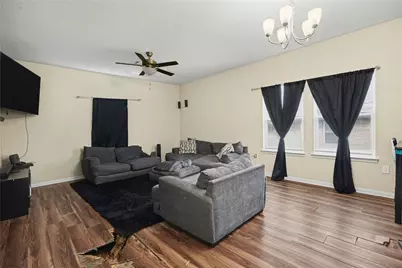 106 N Bayou Drive, Hitchcock, TX 77563 - Photo 4