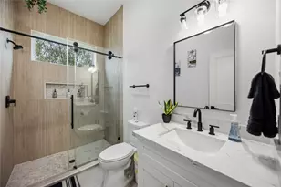 5330 Wenda St, Houston, TX 77033 - Photo 22