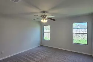 1102 Riggs St, Baytown, TX 77520 - Photo 4