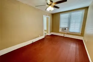 1814 Ave M 1/2, Galveston, TX 77550 - Photo 6