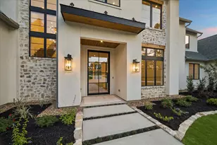 6905 Hollyleaf Ct, Montgomery, TX 77316 - Photo 2