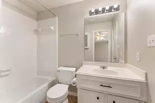 922 E Heights Hollow Ln, Houston, TX 77007 - Photo 18