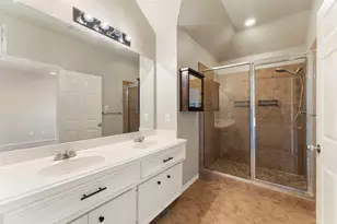 922 E Heights Hollow Ln, Houston, TX 77007 - Photo 14