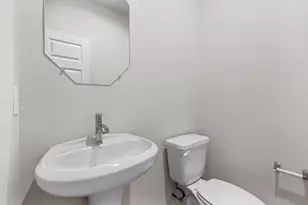 2008 Sugarberry Gully Ln, Conroe, TX 77301 - Photo 18