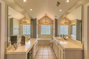 227 Briarwood Dr, Bellville, TX 77418 - Photo 12