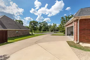 227 Briarwood Dr, Bellville, TX 77418 - Photo 26
