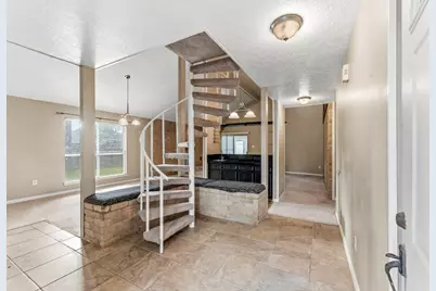 2718 Knollbrook Lane, Spring, TX 77373 - Photo 6