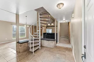 2718 Knollbrook Ln, Spring, TX 77373 - Photo 6