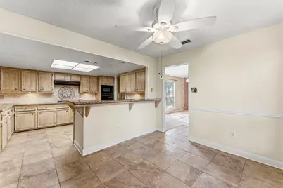 2718 Knollbrook Lane, Spring, TX 77373 - Photo 16