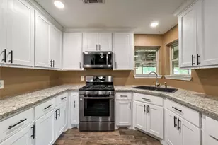 12711 Britt Rd, Pearland, TX 77581 - Photo 10