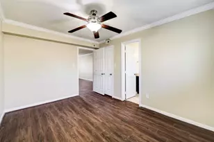 2006 W 43rd St, Houston, TX 77018 - Photo 8
