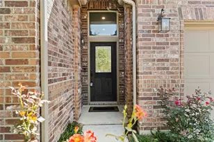 2035 Elkington Cir, Conroe, TX 77304 - Photo 2