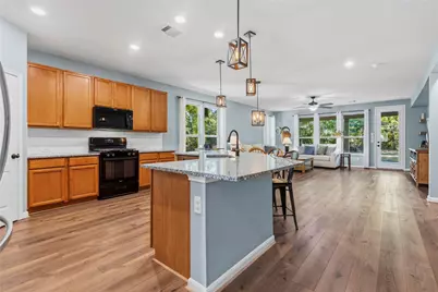 2035 Elkington Circle, Conroe, TX 77304 - Photo 4