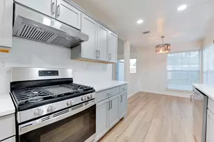 15914 Barbarossa Dr, Houston, TX 77083 - Photo 14