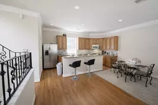 1012 Studer St, Houston, TX 77007 - Photo 4