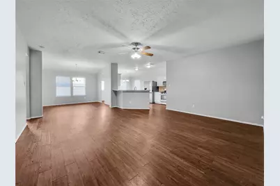 5439 Aloe Avenue, Baytown, TX 77521 - Photo 2